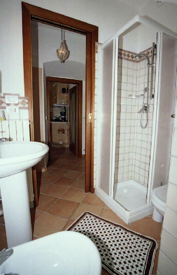 Appartamenti Serena - Nonna Agnese Gargnano Bagian luar foto